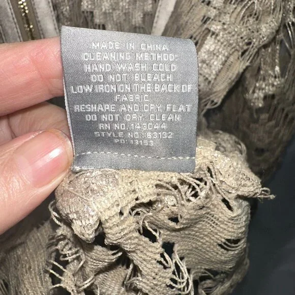 NWT Bagatelle Woman's Golden Metalli Lace Cut Out Zip Up Jacket 100% Poly - Picture 6 of 14